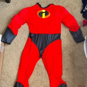 Mr. Incredible costume. Size:large